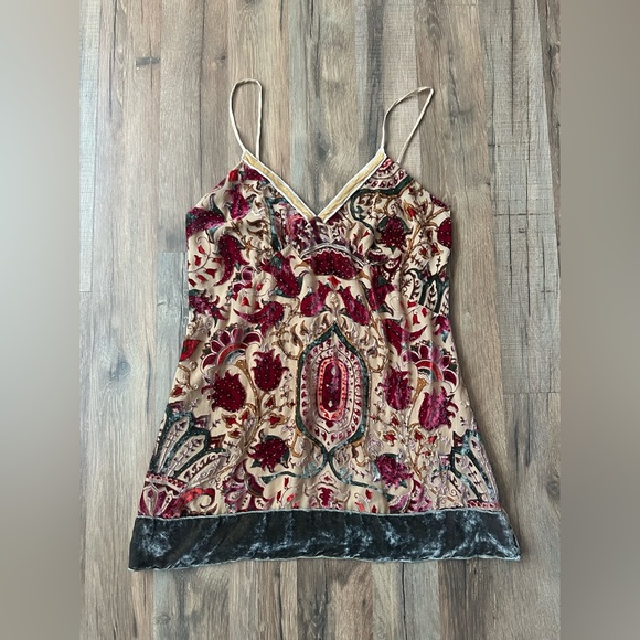 None Tops - Romantic Beaded Paisley Velvet Silk Camisole Sleeveless Top